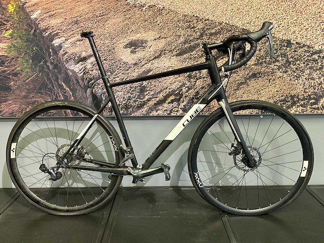 Cube attain donor racefiets - 60cm - afbeelding 1 van  8