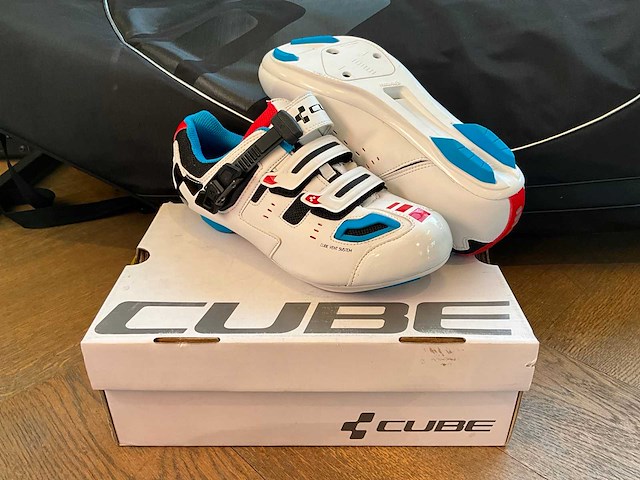 Cube road pro fietsschoen - maat: 40 - afbeelding 1 van  5