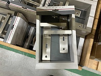 Cubic met sleutelgat deurkruk (40x) - afbeelding 1 van  2