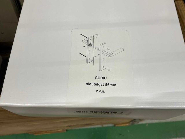 Cubic met sleutelgat deurkruk (40x) - afbeelding 2 van  2
