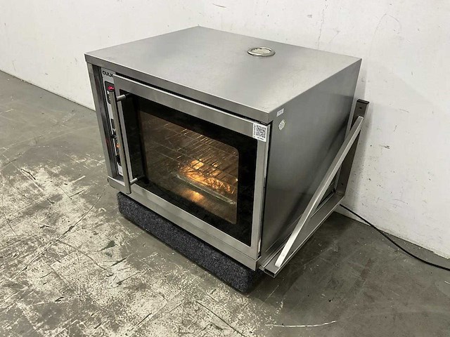 Culion - heteluchtoven met wandschap - afbeelding 1 van  8