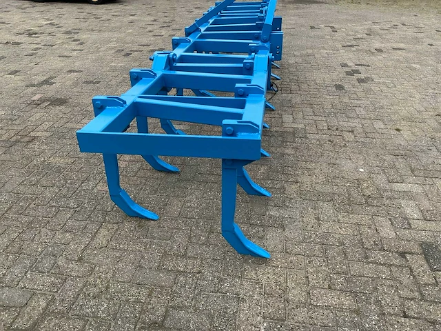 Cultivator - afbeelding 12 van  16