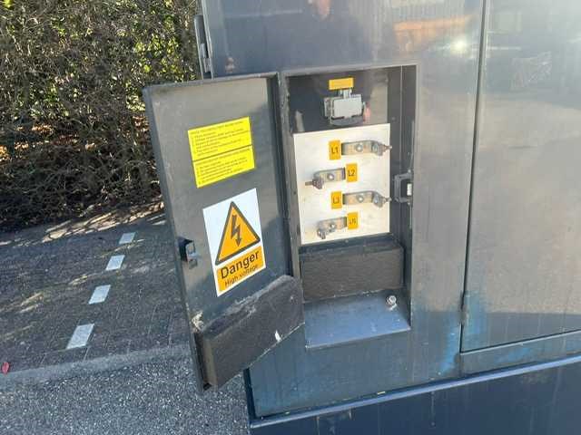 Cummins - 300 - generator 300 kva aggregaat cummins - afbeelding 4 van  9