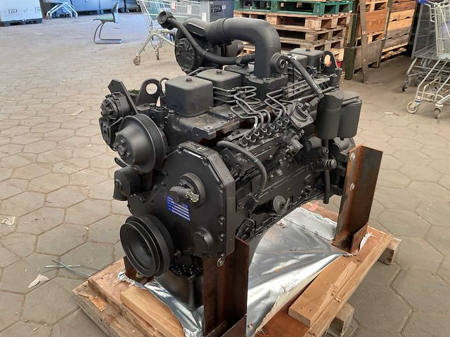 Cummins 6bt dieselmotor - afbeelding 1 van  10