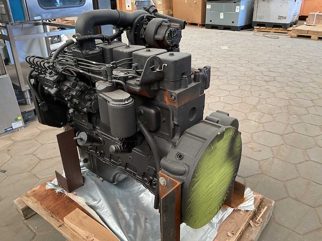 Cummins 6bt dieselmotor - afbeelding 4 van  10