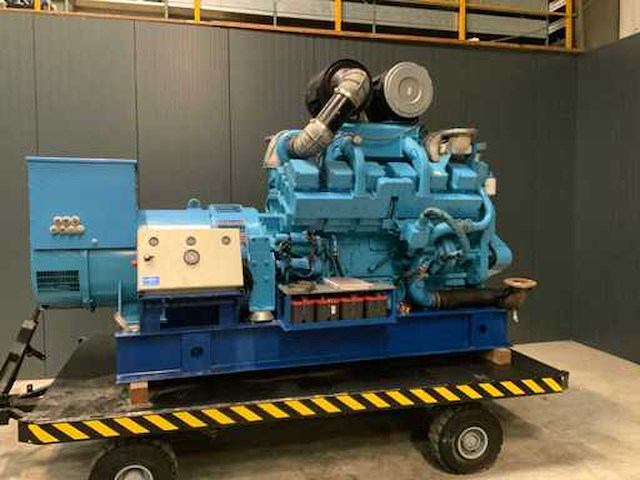 Cummins g 560 s diesel stroomgenerator 700kva - afbeelding 4 van  7