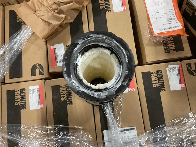 Cummins intake air cleaner filter (39x) - afbeelding 2 van  5