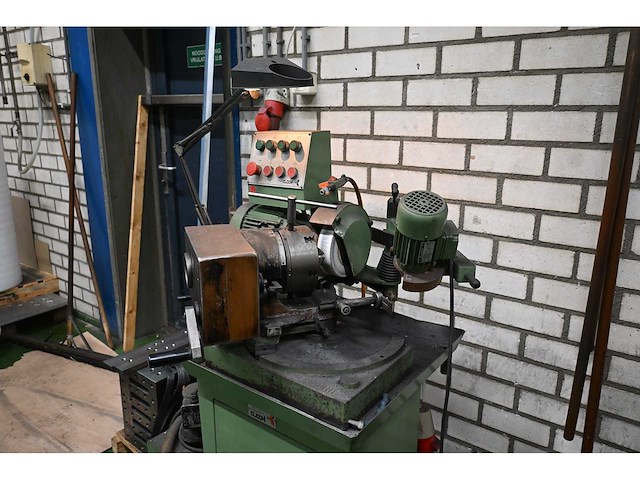 Cuoghi ape 40 gereedschap slijpmachine - afbeelding 1 van  8