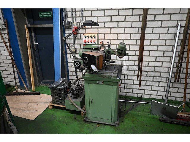 Cuoghi ape 40 gereedschap slijpmachine - afbeelding 2 van  8