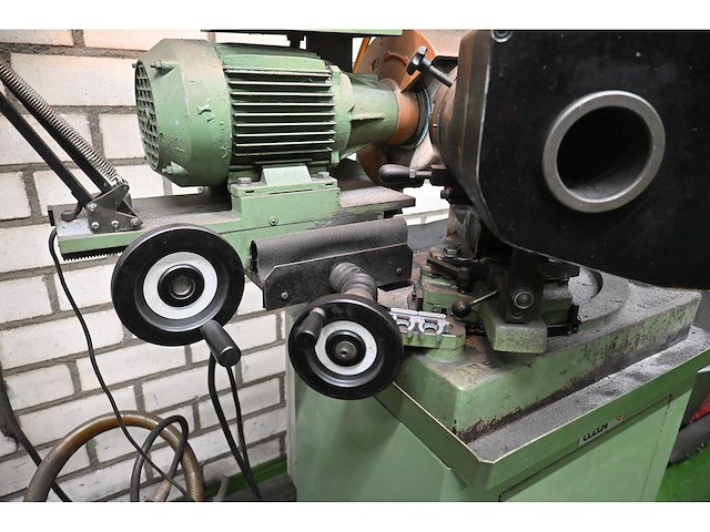 Cuoghi ape 40 gereedschap slijpmachine - afbeelding 6 van  8