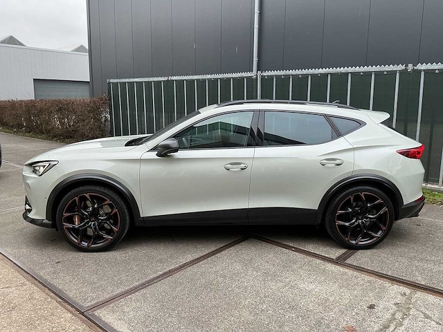 Cupra - formentor vz5 - 2.5 tfsi carbon editie - car - 2023 - afbeelding 12 van  32