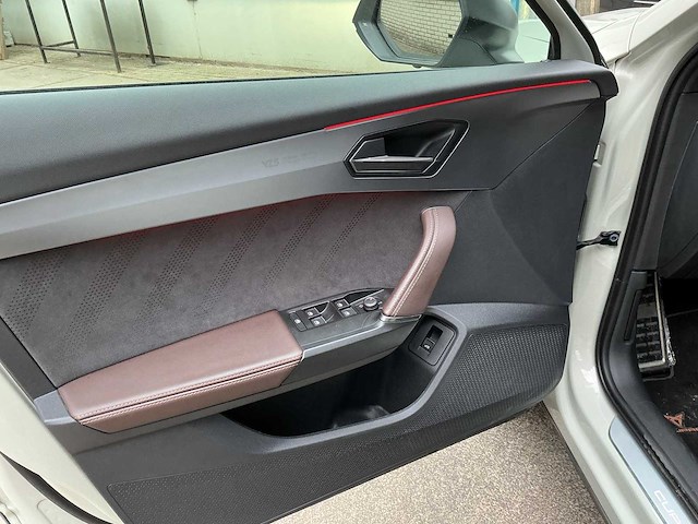 Cupra - formentor vz5 - 2.5 tfsi carbon editie - car - 2023 - afbeelding 5 van  21