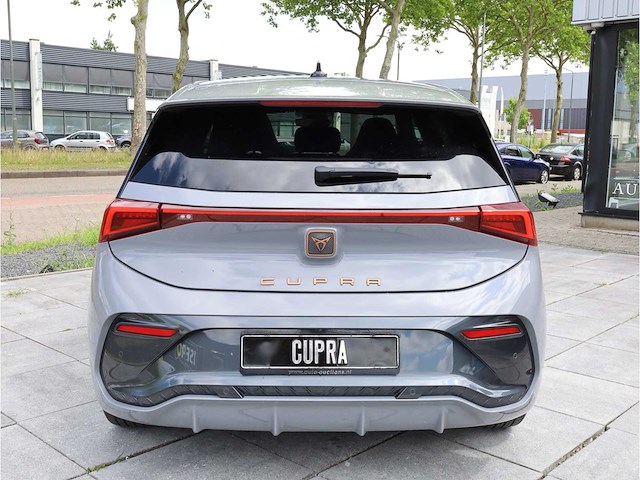 Cupra born 62 kwh 150kw automaat 2023 - afbeelding 32 van  37