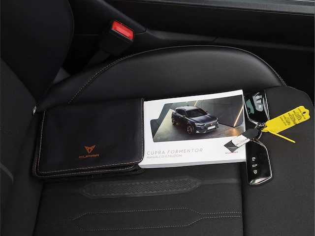 Cupra formentor 1.4 e-hybrid phev 204pk automaat 2023 hybride benzine - afbeelding 26 van  43