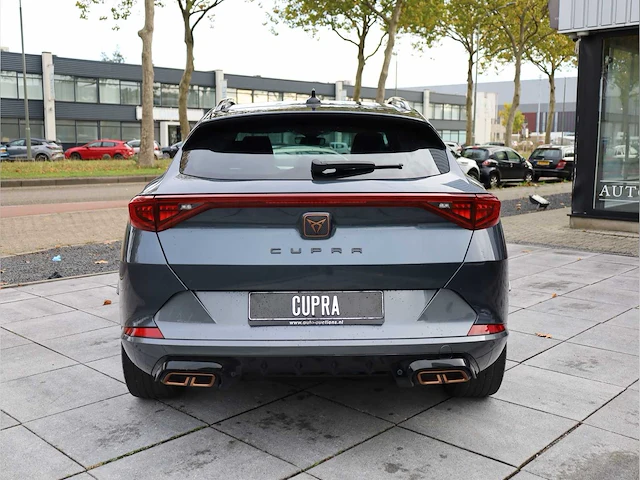 Cupra formentor 1.4 e-hybrid phev 204pk automaat 2023 hybride benzine - afbeelding 31 van  43