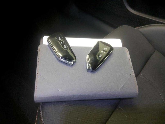 Cupra formentor 1.4 e-hybrid phev 204pk automaat 2023 - afbeelding 5 van  17