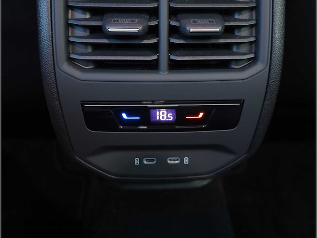 Cupra formentor 1.4 e-hybrid phev 204pk automaat 2023 - afbeelding 24 van  35