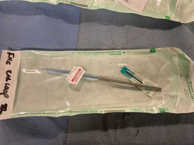 Curette - afbeelding 1 van  3
