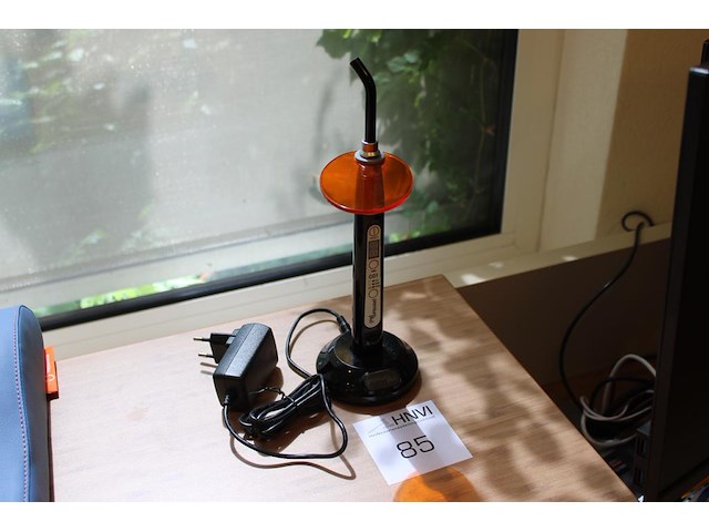Curing light premium plus c01 met lader. - afbeelding 1 van  2