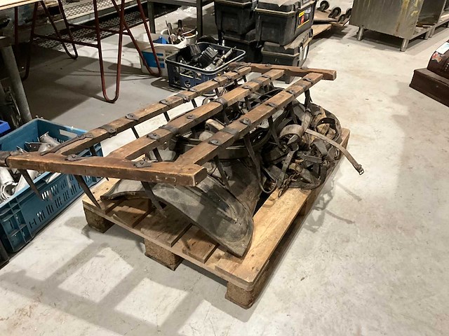 Curiosia - afbeelding 5 van  5