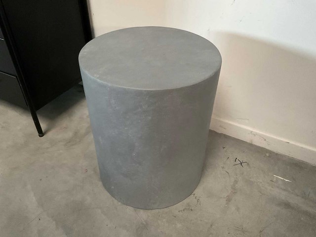 Curtis betonnen kruk (3x) - afbeelding 2 van  7