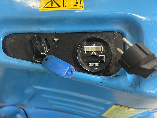 Curtis elektrische stapelaar - afbeelding 3 van  8