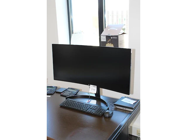 Curved beeldscherm lg 35wn65c met toetsenbord en muis - afbeelding 2 van  2