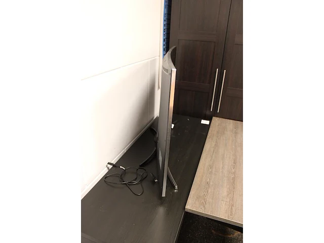 Curved tv samsung 48 inch met afstandbediening. - afbeelding 2 van  4