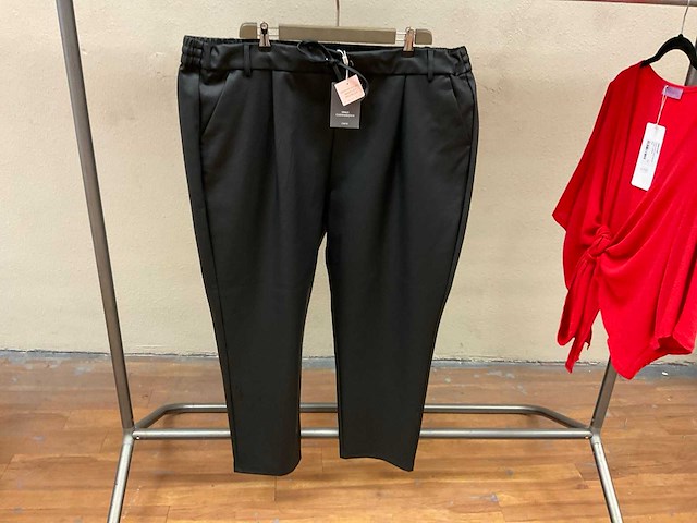 Curviss, only, no1 by ox partij grote maten kleding (15x) - afbeelding 15 van  20