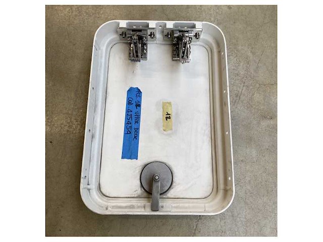 Custom line vertical gunwale flat hatch for marine decks - 425454 - afbeelding 2 van  6