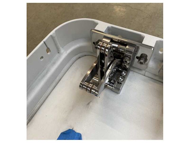 Custom line vertical gunwale flat hatch for marine decks - 425454 - afbeelding 4 van  6