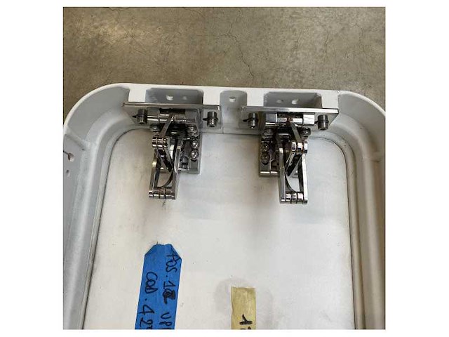 Custom line vertical gunwale flat hatch for marine decks - 425454 - afbeelding 6 van  6