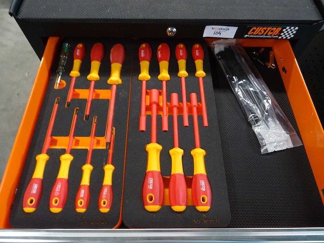 Custor - gereedschapswagen met geisoleerd gereedschap 1000v - afbeelding 2 van  5