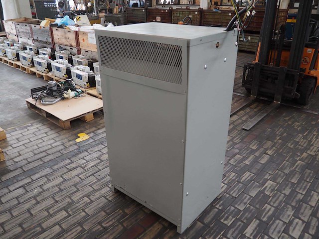 Cutler-hammer - 150 kva transformator - afbeelding 2 van  6