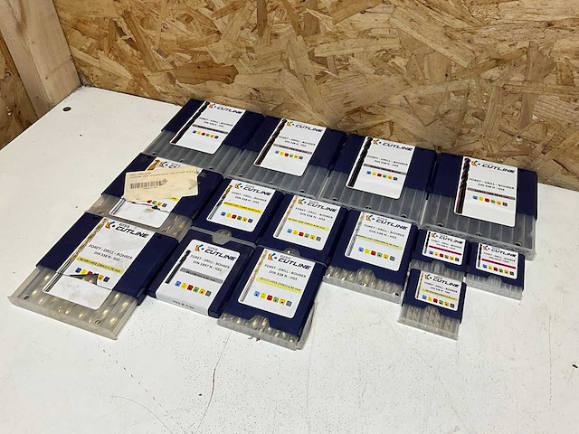 Cutline partij diverse hss en hsse boren (140x) - afbeelding 1 van  12
