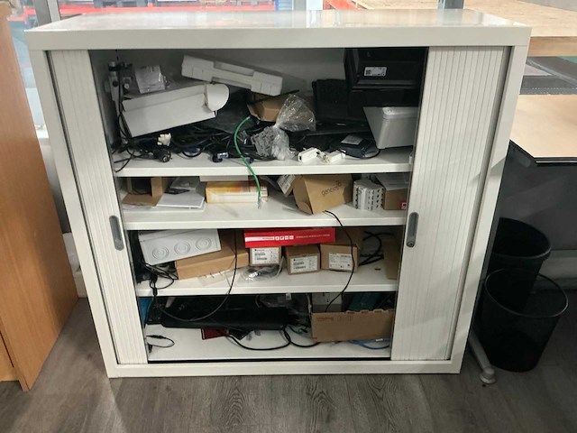 Cv-installatiemateriaal in wandstelling en 2 kasten - afbeelding 14 van  28