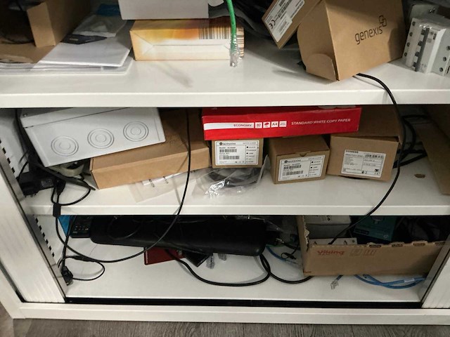 Cv-installatiemateriaal in wandstelling en 2 kasten - afbeelding 16 van  28