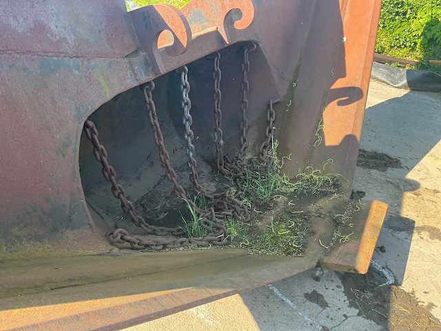 Cw30 v-bak slotenbak / graafbak - afbeelding 11 van  12