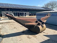 Cw30 v-bak slotenbak / graafbak - afbeelding 1 van  1