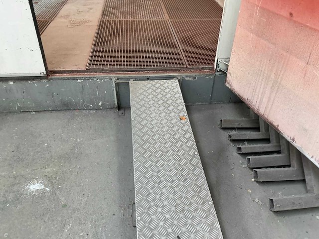 Cwn/soloan spuitcabine dubbel(truck/bus/personenauto) - afbeelding 25 van  26