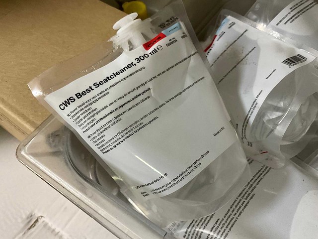 Cws - partij toilet benodigdheden - afbeelding 3 van  5