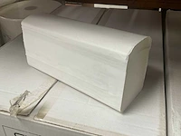 Cws doos á 3750 stuks handdoekjes (6x) - afbeelding 2 van  3