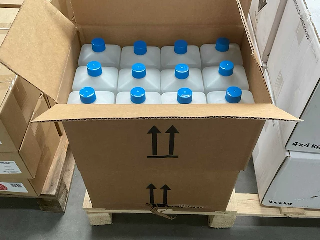 Cws fles á 1l universeel toiletbrilreiniger (24x) - afbeelding 2 van  2