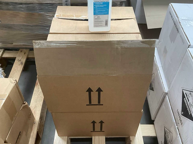 Cws fles á 1l universeel toiletbrilreiniger (48x) - afbeelding 2 van  2
