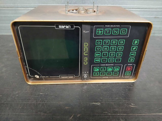 Cybelec - dnc 30 34pscm - kantbank bediening - afbeelding 2 van  5