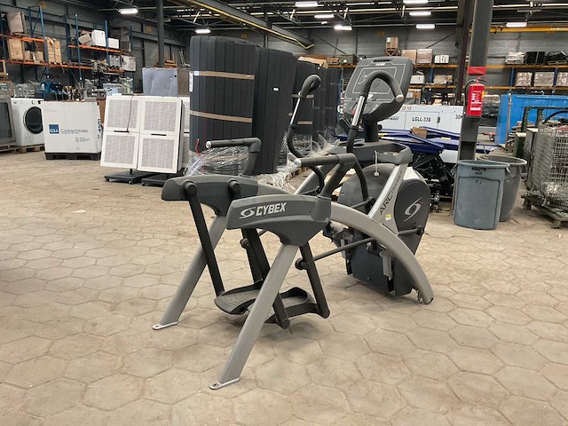 Cybex arc trainer crosstrainer - afbeelding 3 van  6