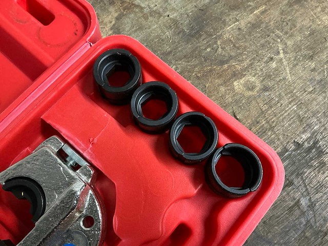 Cyo-430 hydraulische krimptang - afbeelding 4 van  9