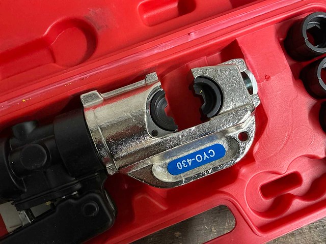 Cyo-430 hydraulische krimptang - afbeelding 5 van  9