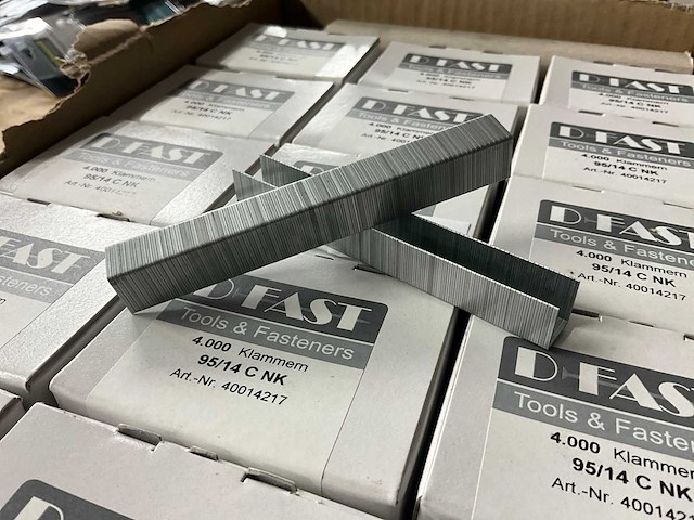 D fast 95/14 c nk partij nieten - afbeelding 1 van  3