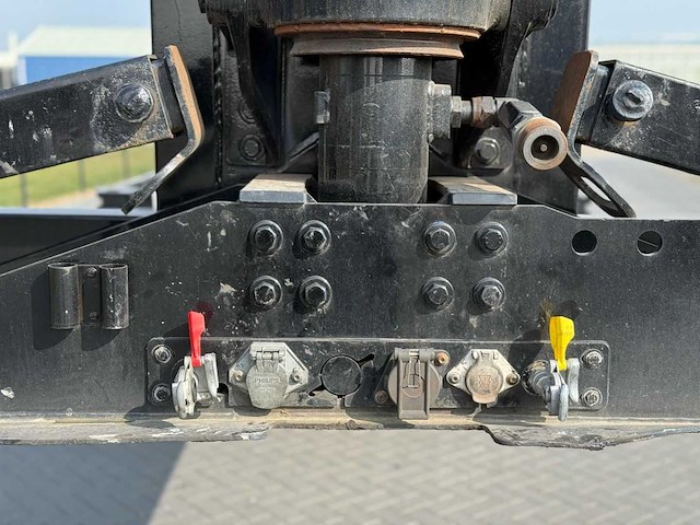 D-tec - 2011 - ctd-41-03d - tipper - container - steering - lift axle - ol-18-gy - afbeelding 11 van  26